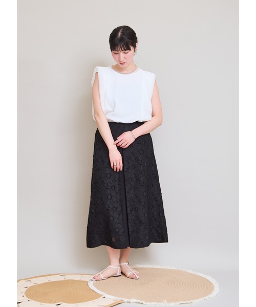 LHELBIE(レルビエ)の「ノースリブラウス(Tシャツ/カットソー・レディース・オフホワイト/ブラウン/ブラック・M)」の5枚目の写真