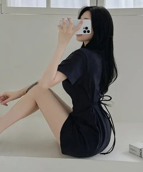 LETee（レティー）の「シンプルなのに美ライン！スタイルアップが叶うTシャツワンピース（ワンピース・レディース・ライトグレー/グレー/ネイビー・FREE）」の3枚目の写真