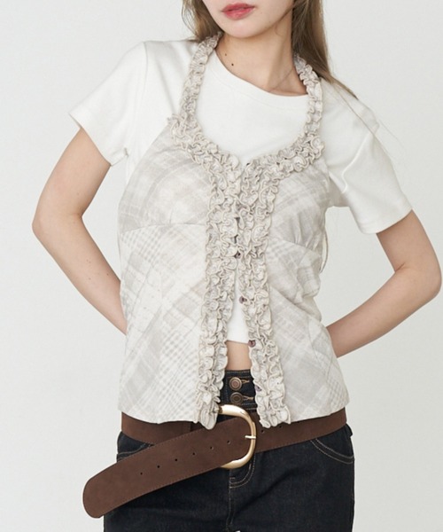 RAY CASSIN(レイカズン)の「【ドット / チェック】ホルターネックフリルホックトップス(Tシャツ/カットソー・レディース・ブラック系その他2/ライトベージュ/ホワイト系その他2/チャコールグレー・FREE)」の4枚目の写真