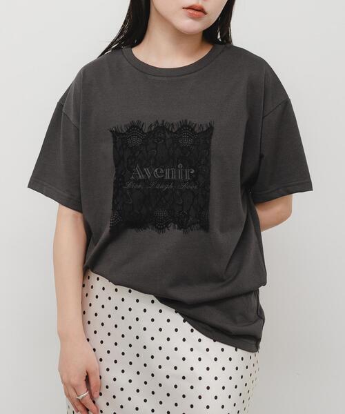 SENSE OF PLACE by URBAN RESEARCH(センスオブプレイスバイアーバンリサーチ)の「レースロゴTシャツ(Tシャツ/カットソー・レディース・ブラック/オフホワイト/チャコールグレー・ONE)」の3枚目の写真