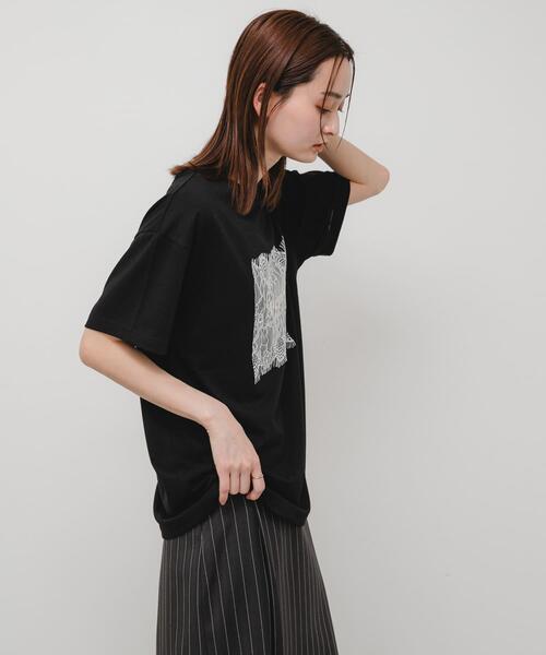 SENSE OF PLACE by URBAN RESEARCH(センスオブプレイスバイアーバンリサーチ)の「レースロゴTシャツ(Tシャツ/カットソー・レディース・ブラック/オフホワイト/チャコールグレー・ONE)」の13枚目の写真