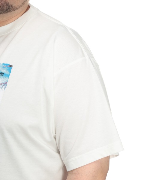 B&T CLUB(ビーティークラブ)の「Tシャツ 半袖 メンズ 大きいサイズ サーフフォト クルーネック カットソー B&T CLUB (ビーアンドティークラブ)(Tシャツ/カットソー・メンズ・ホワイト/ベージュ・X1(3L~4L)/X2(4L~5L)/X3(6L~7L))」の20枚目の写真