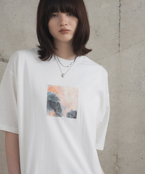 Confirm(コンファーム)の「アブストラクト絵画 フロントプリント 半袖Tシャツ メンズ レディース(Tシャツ/カットソー・メンズ・ブラック/ブラック系その他/ネイビー/ブラウン/ホワイト系その他/ホワイト・L/M)」の1枚目の写真