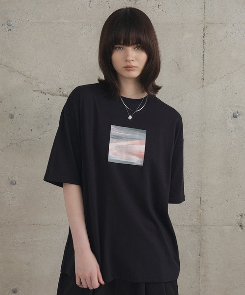 Confirm(コンファーム)の「アブストラクト絵画 フロントプリント 半袖Tシャツ メンズ レディース(Tシャツ/カットソー・メンズ・ブラック/ブラック系その他/ネイビー/ブラウン/ホワイト系その他/ホワイト・L/M)」の3枚目の写真