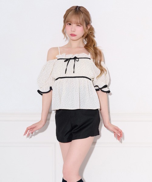 apres jour（アプレジュール）の「オフショルドットペプラムブラウス（シャツ/ブラウス・レディース・ホワイト系その他/ピンク系その他/ブラック系その他・X-LARGE/フリー）」の12枚目の写真