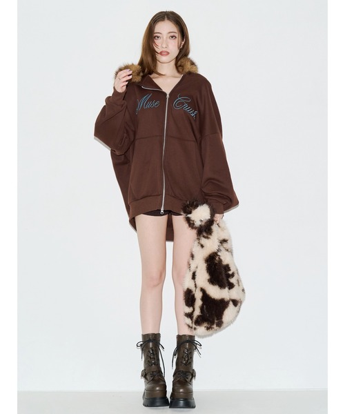 EVRIS(エヴリス)の「オーバーサイズ ZIP UPフーディー 秋服(パーカー・レディース・レッド/ブラック/グレー/ブラウン・FREE)」の6枚目の写真