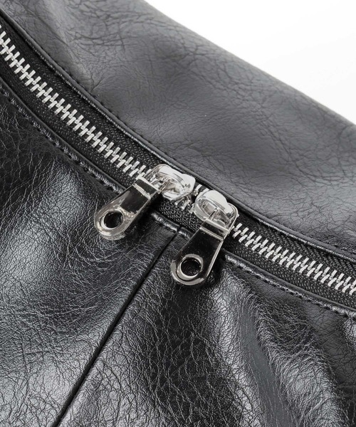 PAGEBOY(ページボーイ)の「マルチWAYバックルバッグ【500mlペットボトル収納可能/リュック/トート/斜めかけ出来る】(ショルダーバッグ・レディース・ブラック・FREE)」の13枚目の写真