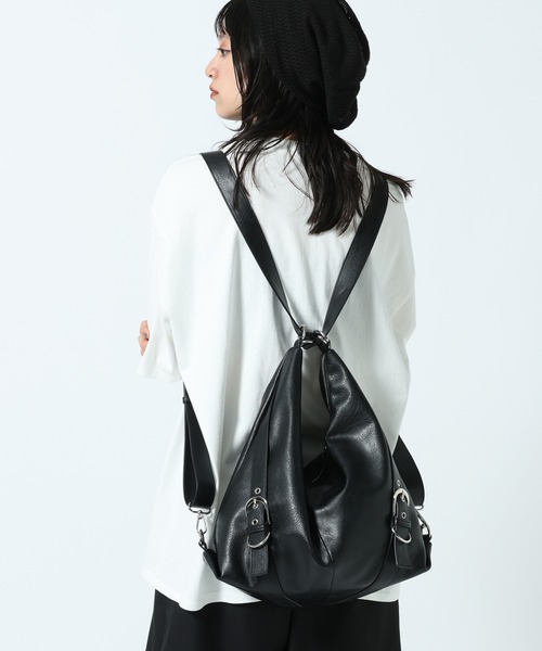 PAGEBOY(ページボーイ)の「マルチWAYバックルバッグ【500mlペットボトル収納可能/リュック/トート/斜めかけ出来る】(ショルダーバッグ・レディース・ブラック・FREE)」の16枚目の写真