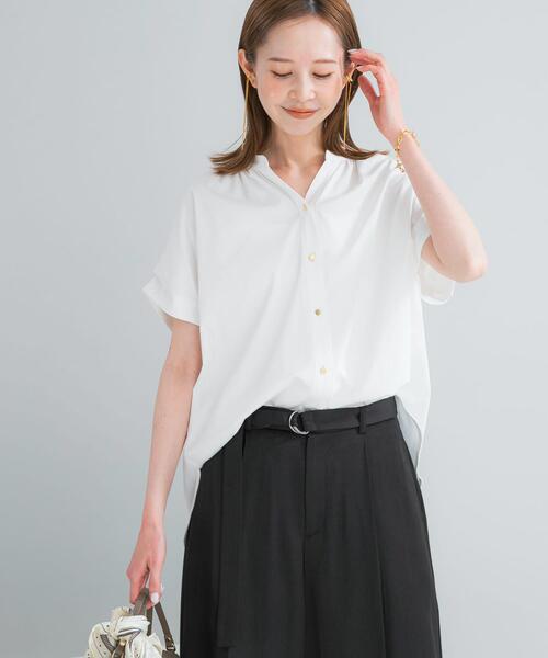 URBAN RESEARCH ROSSO WOMEN(アーバンリサーチ ロッソ)の「『WEB/一部店舗限定』汗染防止デザインボタンカットブラウス(シャツ/ブラウス・レディース・オフホワイト/ネイビー/ピンクベージュ・FREE)」の5枚目の写真