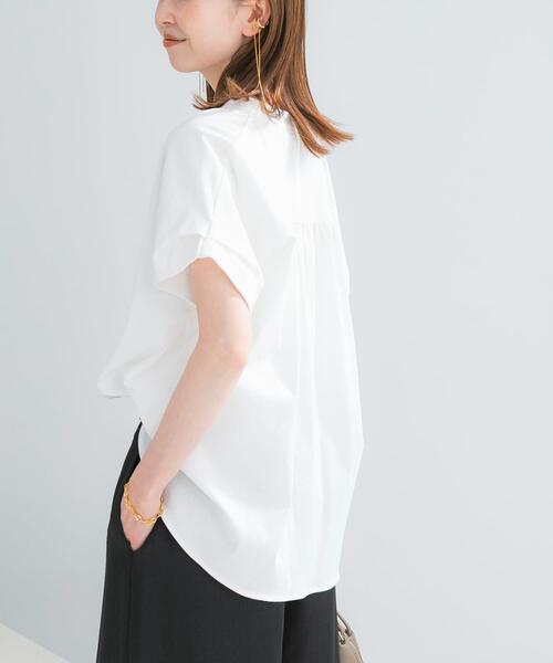 URBAN RESEARCH ROSSO WOMEN(アーバンリサーチ ロッソ)の「『WEB/一部店舗限定』汗染防止デザインボタンカットブラウス(シャツ/ブラウス・レディース・オフホワイト/ネイビー/ピンクベージュ・FREE)」の8枚目の写真