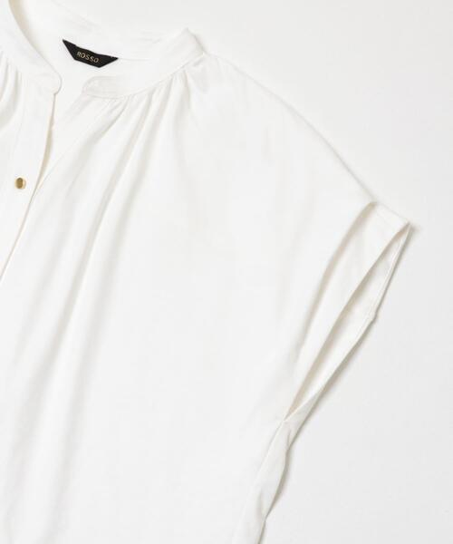 URBAN RESEARCH ROSSO WOMEN(アーバンリサーチ ロッソ)の「『WEB/一部店舗限定』汗染防止デザインボタンカットブラウス(シャツ/ブラウス・レディース・オフホワイト/ネイビー/ピンクベージュ・FREE)」の12枚目の写真