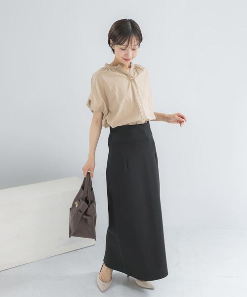 URBAN RESEARCH ROSSO WOMEN(アーバンリサーチ ロッソ)の「『WEB/一部店舗限定』汗染防止デザインボタンカットブラウス(シャツ/ブラウス・レディース・オフホワイト/ネイビー/ピンクベージュ・FREE)」の17枚目の写真