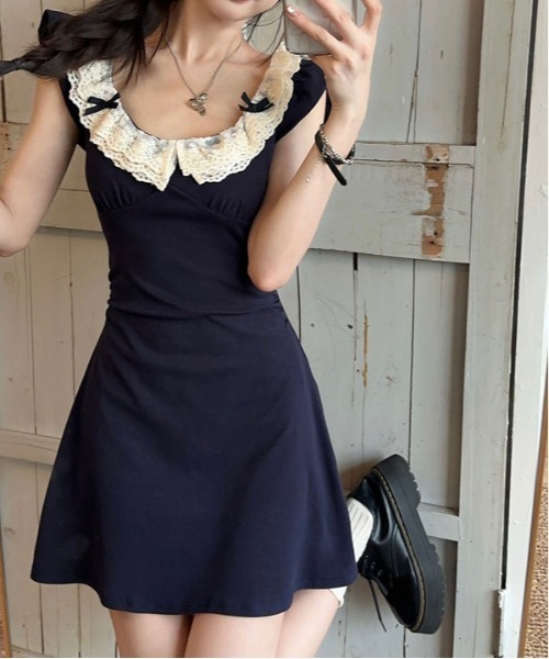 &soiree(アンドソワレ)の「クルーネックレースタイトミニワンピース(ワンピース・レディース・ネイビー・MEDIUM/SMALL/X-LARGE/LARGE)」の5枚目の写真
