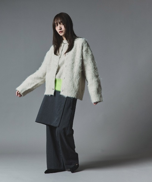 W:Huku（フーク）の「モヘア シャギー ニット カーディガン / Mohair Shaggy Knit Cardigan（カーディガン/ボレロ・レディース・ベージュ系その他/チャコール/ブラック/ブラウン・FREE）」の21枚目の写真