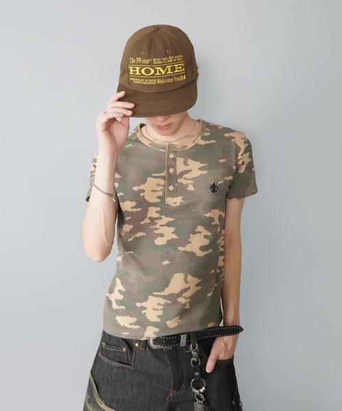 SPINNS(スピンズ)の「短丈ヘンリーネックサーマル半袖Tシャツ/ワンポイントロゴ刺繍(Tシャツ/カットソー・メンズ・ワイン/ブラック/ホワイト/カモフラージュ・ONESIZE)」の8枚目の写真
