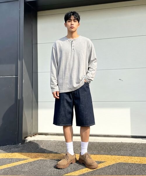 LETTERCOMO(レテルコモ)の「メロウヘンリーネックストライプロングスリーブグレー(Tシャツ/カットソー・メンズ・グレー・MEDIUM/LARGE)」の4枚目の写真