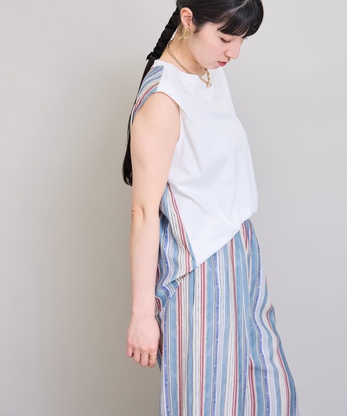 LHELBIE(レルビエ)の「プリントドッキングトップス(Tシャツ/カットソー・レディース・イエロー/ブルー/ブラック・M)」の4枚目の写真