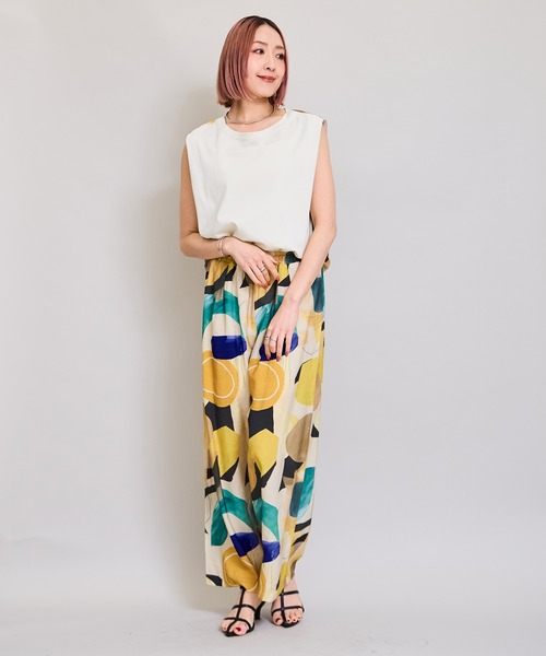 LHELBIE(レルビエ)の「プリントドッキングトップス(Tシャツ/カットソー・レディース・イエロー/ブルー/ブラック・M)」の16枚目の写真