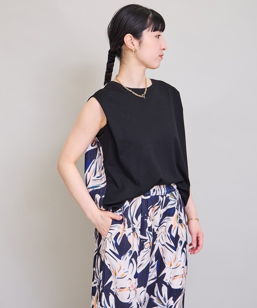 LHELBIE(レルビエ)の「プリントドッキングトップス(Tシャツ/カットソー・レディース・イエロー/ブルー/ブラック・M)」の12枚目の写真