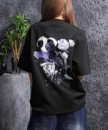 フラワーモチーフ バックプリント Tシャツ / Flower-Motif Back-Printed T-Shirt