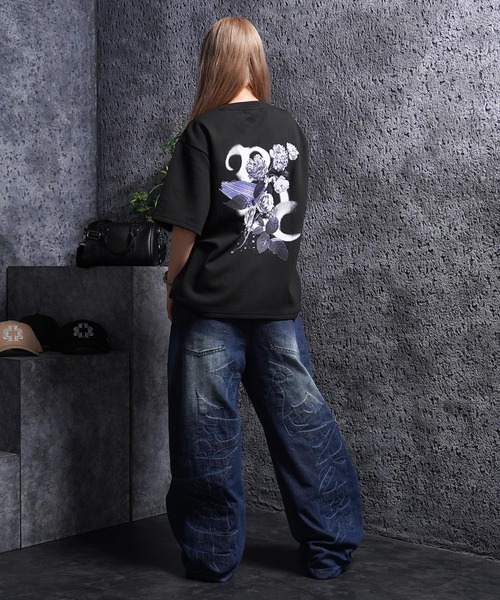 1111clothing（ワンフォークロージング）の「フラワーモチーフ バックプリント Tシャツ / Flower-Motif Back-Printed T-Shirt（Tシャツ/カットソー・メンズ・ブラック/ホワイト・M/L）」の18枚目の写真