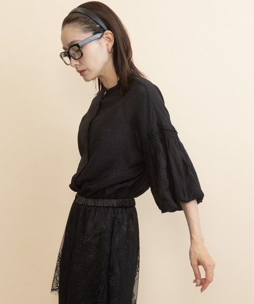 lodie(ロディ)の「バルーン袖シアーブラウス(シャツ/ブラウス・レディース・チャコールグレー/ブラック/ベージュ・FREE)」の5枚目の写真