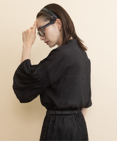 lodie(ロディ)の「バルーン袖シアーブラウス(シャツ/ブラウス・レディース・チャコールグレー/ブラック/ベージュ・FREE)」の10枚目の写真