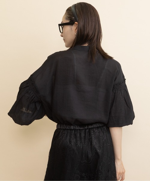 lodie(ロディ)の「バルーン袖シアーブラウス(シャツ/ブラウス・レディース・チャコールグレー/ブラック/ベージュ・FREE)」の11枚目の写真