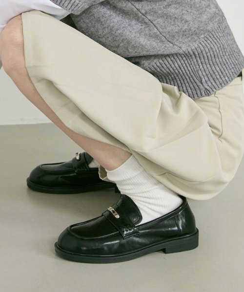 APIED MARCHE（アピエド マルシェ）の「ピエド メタルクローザー 牛革 ローファー 3.5cm -PM3030 (1色)（ローファー・レディース・ブラック・23cm/23.5cm/24cm/24.5cm/25cm）」の2枚目の写真