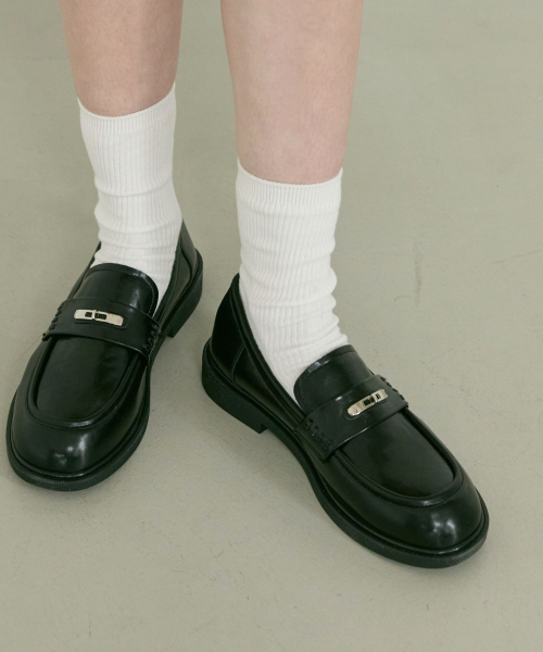 APIED MARCHE（アピエド マルシェ）の「ピエド メタルクローザー 牛革 ローファー 3.5cm -PM3030 (1色)（ローファー・レディース・ブラック・23cm/23.5cm/24cm/24.5cm/25cm）」の3枚目の写真