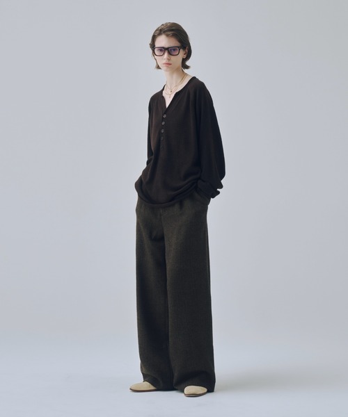 soerte(ソエルテ)の「Classic Wool Blend Tweed Straight Slacks / クラシックウールブレンドツイードストレートスラックス(スラックス・メンズ・ブラック/ブラウン・3/2/1)」の7枚目の写真