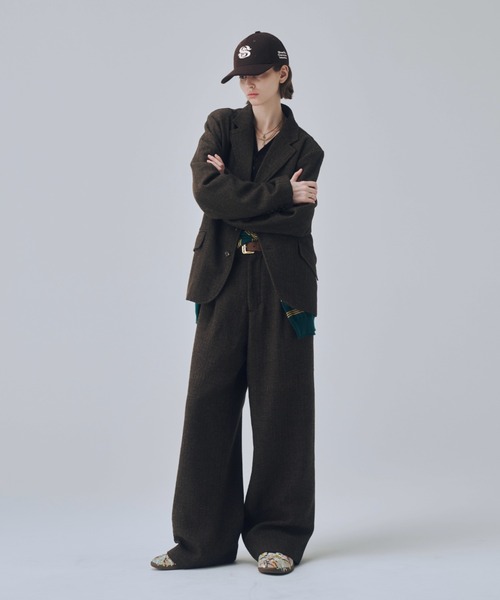 soerte(ソエルテ)の「Classic Wool Blend Tweed Straight Slacks / クラシックウールブレンドツイードストレートスラックス(スラックス・メンズ・ブラック/ブラウン・3/2/1)」の9枚目の写真