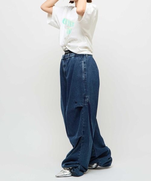 CONVERSE TOKYO（コンバーストウキョウ）の「LOGO PRINT HOTFIX TEE（Tシャツ/カットソー・レディース・ホワイト/ブラック/ブルー・SMALL/MEDIUM）」の13枚目の写真