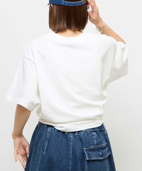 CONVERSE TOKYO（コンバーストウキョウ）の「LOGO PRINT HOTFIX TEE（Tシャツ/カットソー・レディース・ホワイト/ブラック/ブルー・SMALL/MEDIUM）」の14枚目の写真