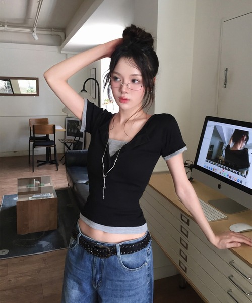 modimood(モディムード)の「フェイクレイヤードカラーブロックヘンリーネック半袖Tシャツ(Tシャツ/カットソー・レディース・アイボリー/ブラック・FREE)」の11枚目の写真