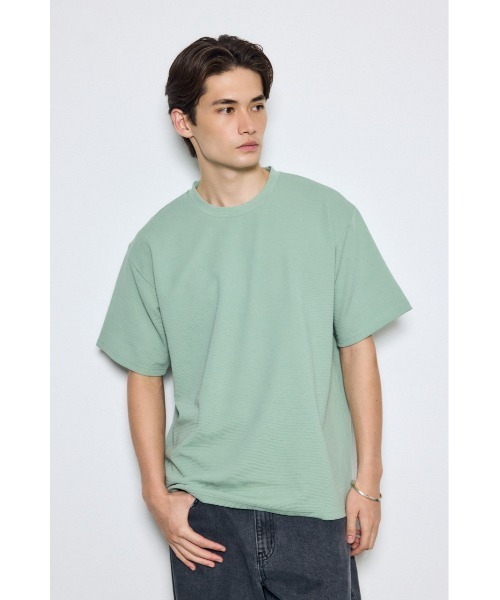 AZUL by moussy(アズールバイマウジー)の「リップル半袖トップス(Tシャツ/カットソー・メンズ・ホワイト/ブラック/ライトカーキ・MEDIUM/LARGE)」の1枚目の写真