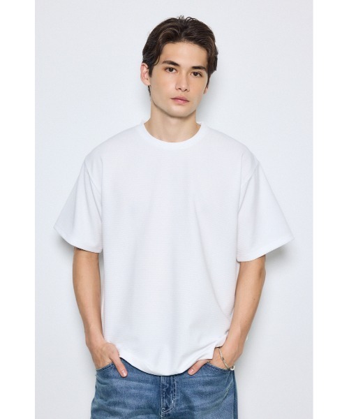 AZUL by moussy(アズールバイマウジー)の「リップル半袖トップス(Tシャツ/カットソー・メンズ・ホワイト/ブラック/ライトカーキ・MEDIUM/LARGE)」の2枚目の写真