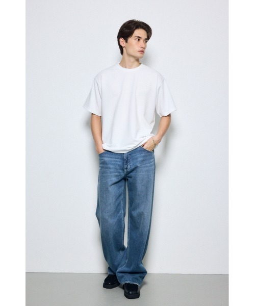 AZUL by moussy(アズールバイマウジー)の「リップル半袖トップス(Tシャツ/カットソー・メンズ・ホワイト/ブラック/ライトカーキ・MEDIUM/LARGE)」の5枚目の写真