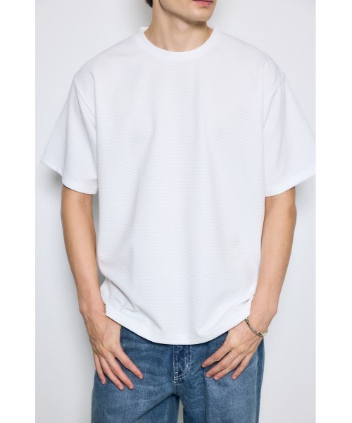 AZUL by moussy(アズールバイマウジー)の「リップル半袖トップス(Tシャツ/カットソー・メンズ・ホワイト/ブラック/ライトカーキ・MEDIUM/LARGE)」の7枚目の写真