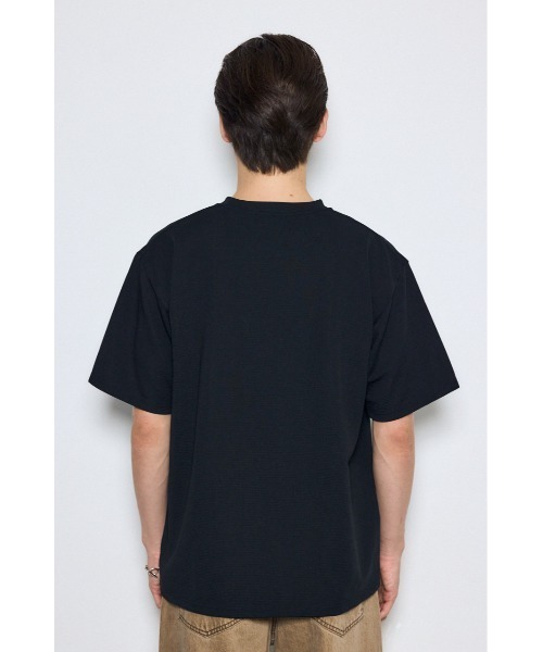 AZUL by moussy(アズールバイマウジー)の「リップル半袖トップス(Tシャツ/カットソー・メンズ・ホワイト/ブラック/ライトカーキ・MEDIUM/LARGE)」の20枚目の写真