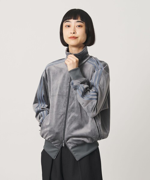 adidas Originals（アディダスオリジナルス）の「【別注】＜adidas Originals＞ファイヤーバード ベロアトラックトップ（ジャージ・レディース・ダークグレー・XS/S）」の2枚目の写真