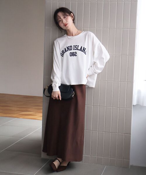 le.coeur blanc（ルクールブラン）の「《WEB限定》カレッジロゴオーバーロングTシャツ（Tシャツ/カットソー・レディース・ブラック/オフホワイト/ボルドー/カーキオリーブ・38）」の15枚目の写真