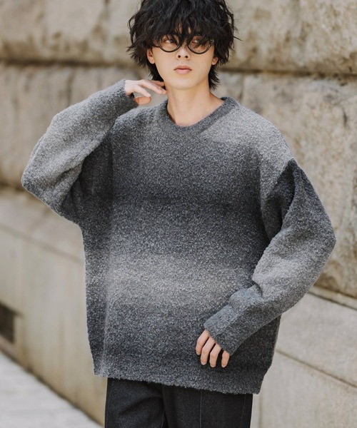 Rocky Monroe(ロッキーモンロー)の「オーバーサイズ ウール混ブークレー段染めグラデーションボーダー柄クルーニットセーター(ニット/セーター・メンズ・マスタード/オレンジ/ブルー/ブラウン/パープル/ナチュラル/レッド/ブラック・M/L)」の14枚目の写真