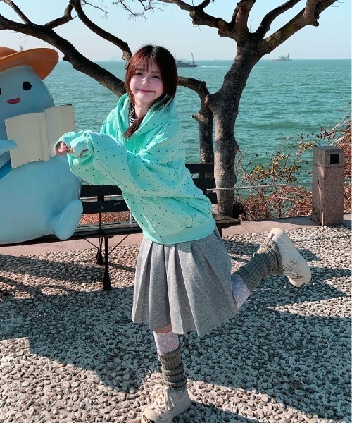 ViViDAY(ビビデー)の「ドット柄ロゴジップパーカー(パーカー・レディース・ネイビー/ミント・M)」の8枚目の写真