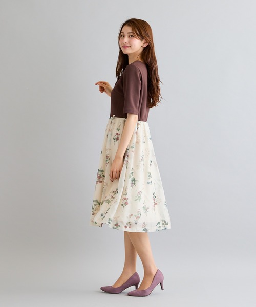 Rose Tiara(ローズティアラ)の「フラワードッキングワンピース(ワンピース・レディース・ブラック/ブラウン・46/42/38)」の15枚目の写真