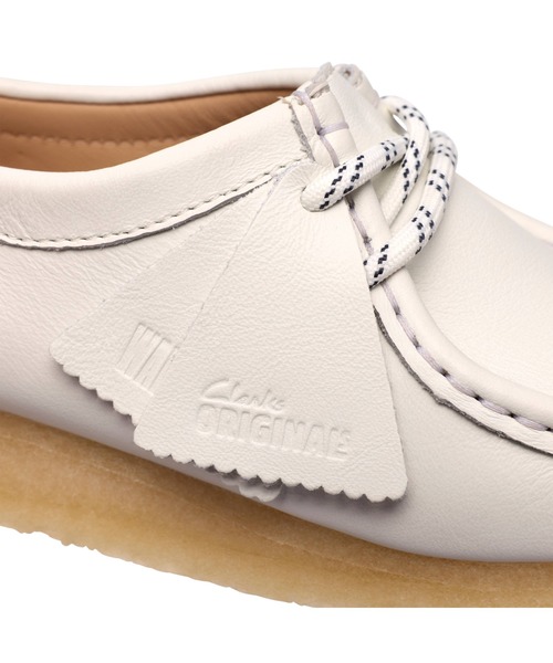 Clarks（クラークス）の「WALLABEE. WHITE GRAIN LEA（スニーカー・レディース・ホワイト・23.5cm/24.0cm/24.5cm）」の2枚目の写真