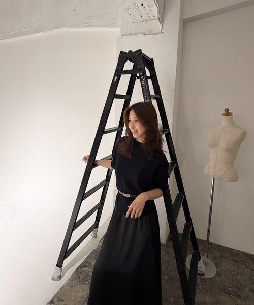 Reurie'(レウリィ)の「トップス&スカート3点セット(chihiro select) / ベルト付き セットアップ 大人カジュアル オケージョン サテン(セットアップ・レディース・ブラック・FREE)」の7枚目の写真