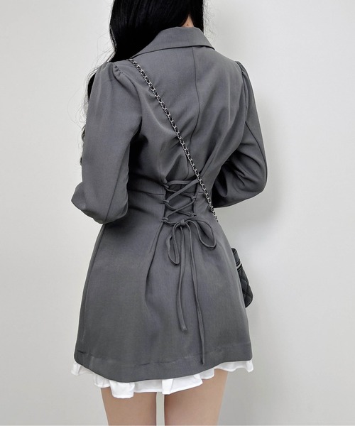 INGNI(イング)の「バックレースアップジャケット裾フリルワンピース(ワンピース・レディース・ブラック/グレー・M)」の12枚目の写真