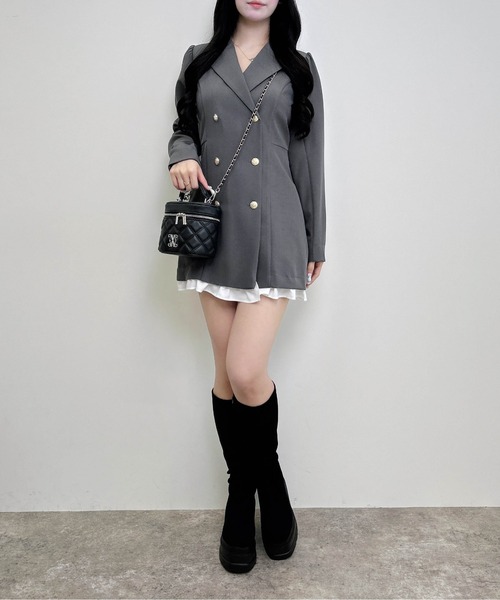 INGNI(イング)の「バックレースアップジャケット裾フリルワンピース(ワンピース・レディース・ブラック/グレー・M)」の13枚目の写真