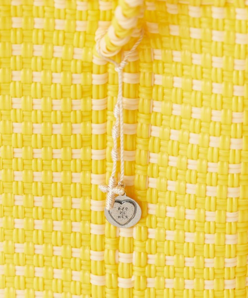 OJO DE MEX(オホデメックス)の「OJO DE MEX / Plastico CAGO Tote Cube Check 秋服 冬服(トートバッグ・メンズ・イエロー/オレンジ・FREE)」の5枚目の写真